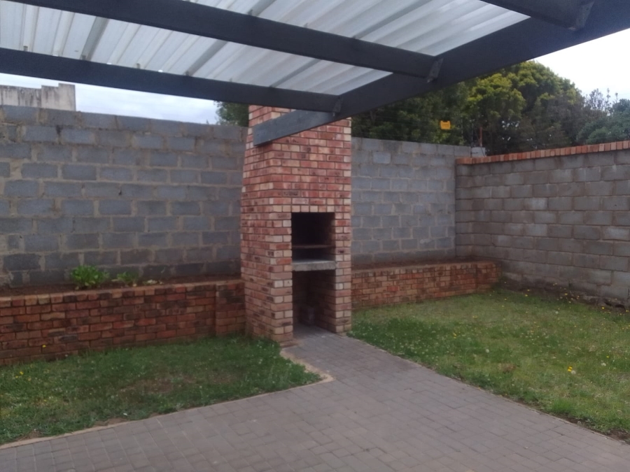 To Let 3 Bedroom Property for Rent in Gonubie Eastern Cape